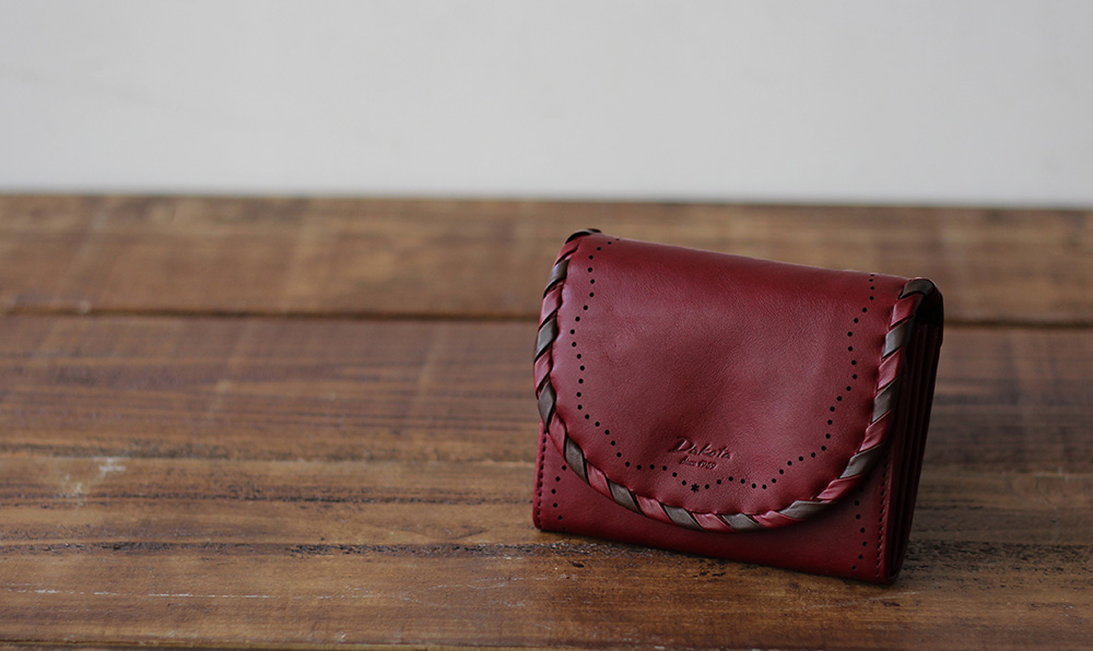 Dakota ダコタ 2つ折り財布 ポポラリタ 0030901 ALL ITEM Dakota（ダコタ）公式Web Site